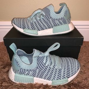 Women’s NMD R1 STLT Primeknit Casual Running Shoes